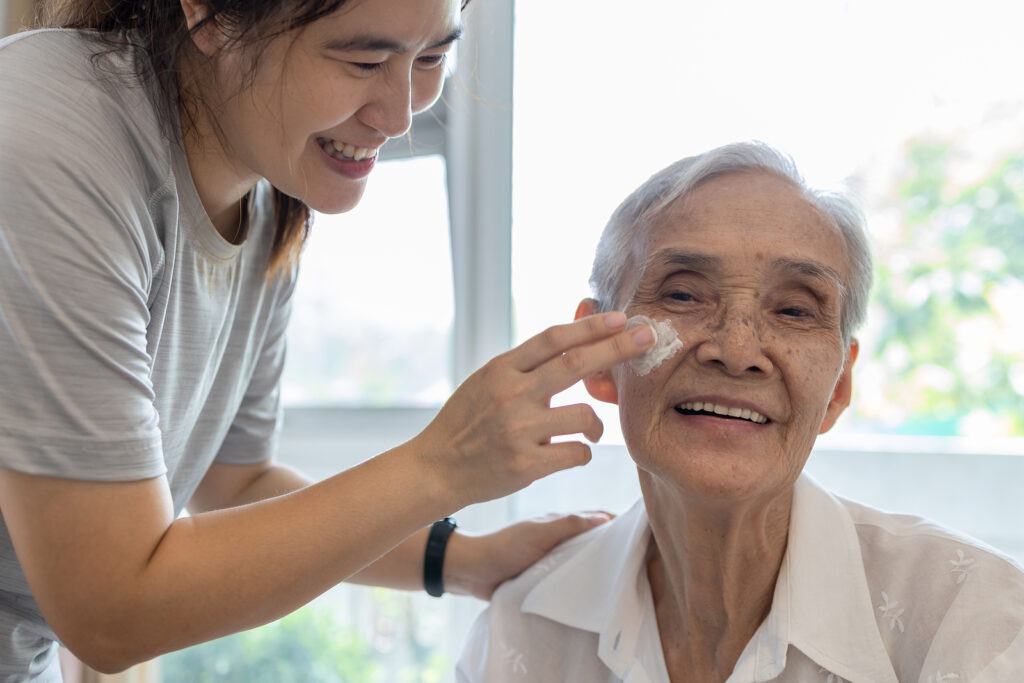 Senior Skin: Personal Care at Home Altadena CA