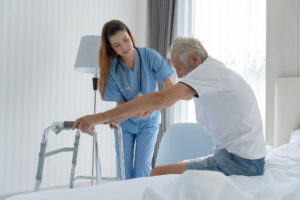 Home care assistance helps seniors with mobility issues with daily supoort.